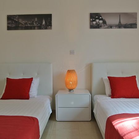 Villa Riverside Polis Ngoại thất bức ảnh