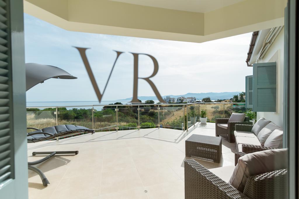 Villa Riverside Polis Ngoại thất bức ảnh